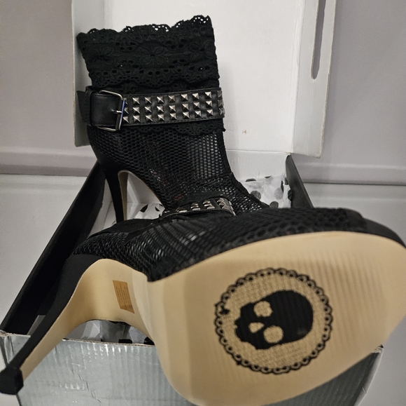 New mesh ankle boots - Picture 2 of 5
